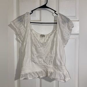 white american eagle women’s lace design ruffle bottom blouse!